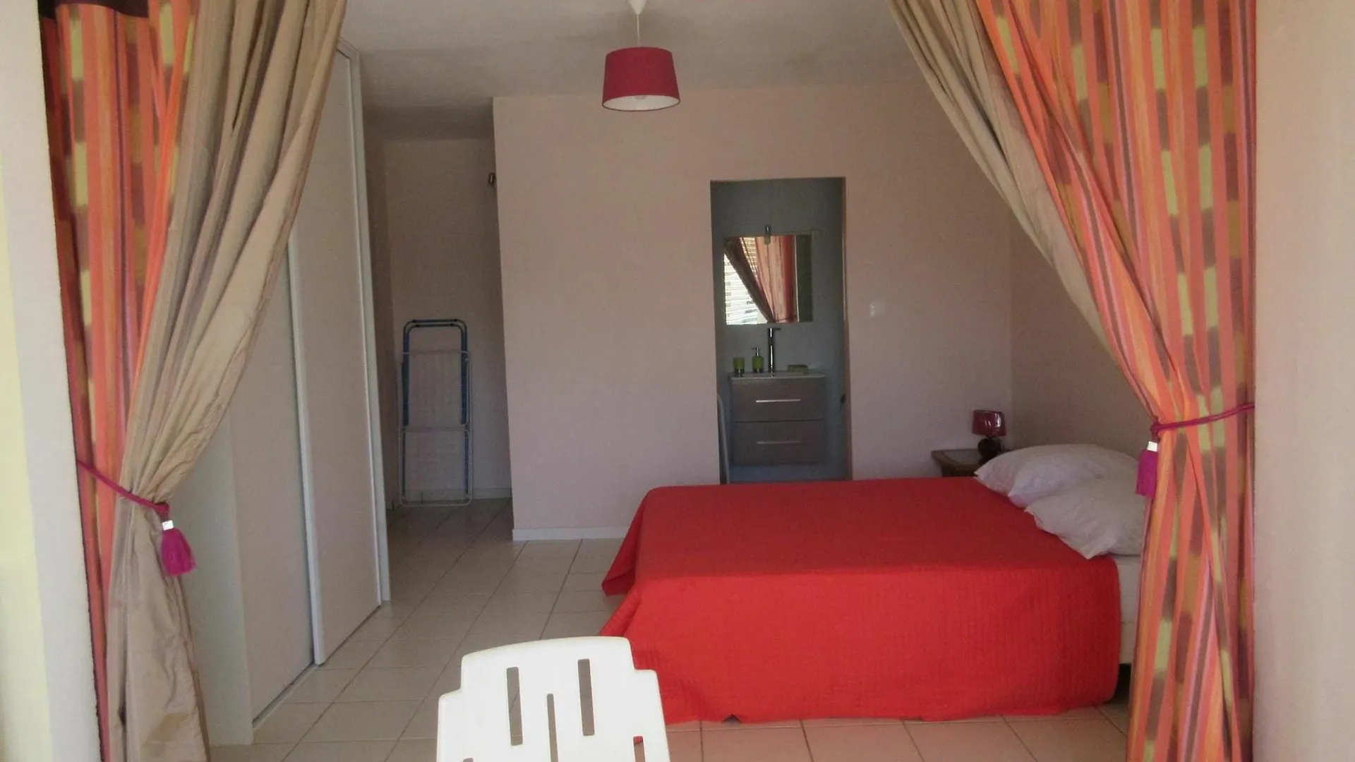 Studio In Le Gosier, With Enclosed Garden And Wifi - 280 M From The Be Le Gosier (Grande-Terre)